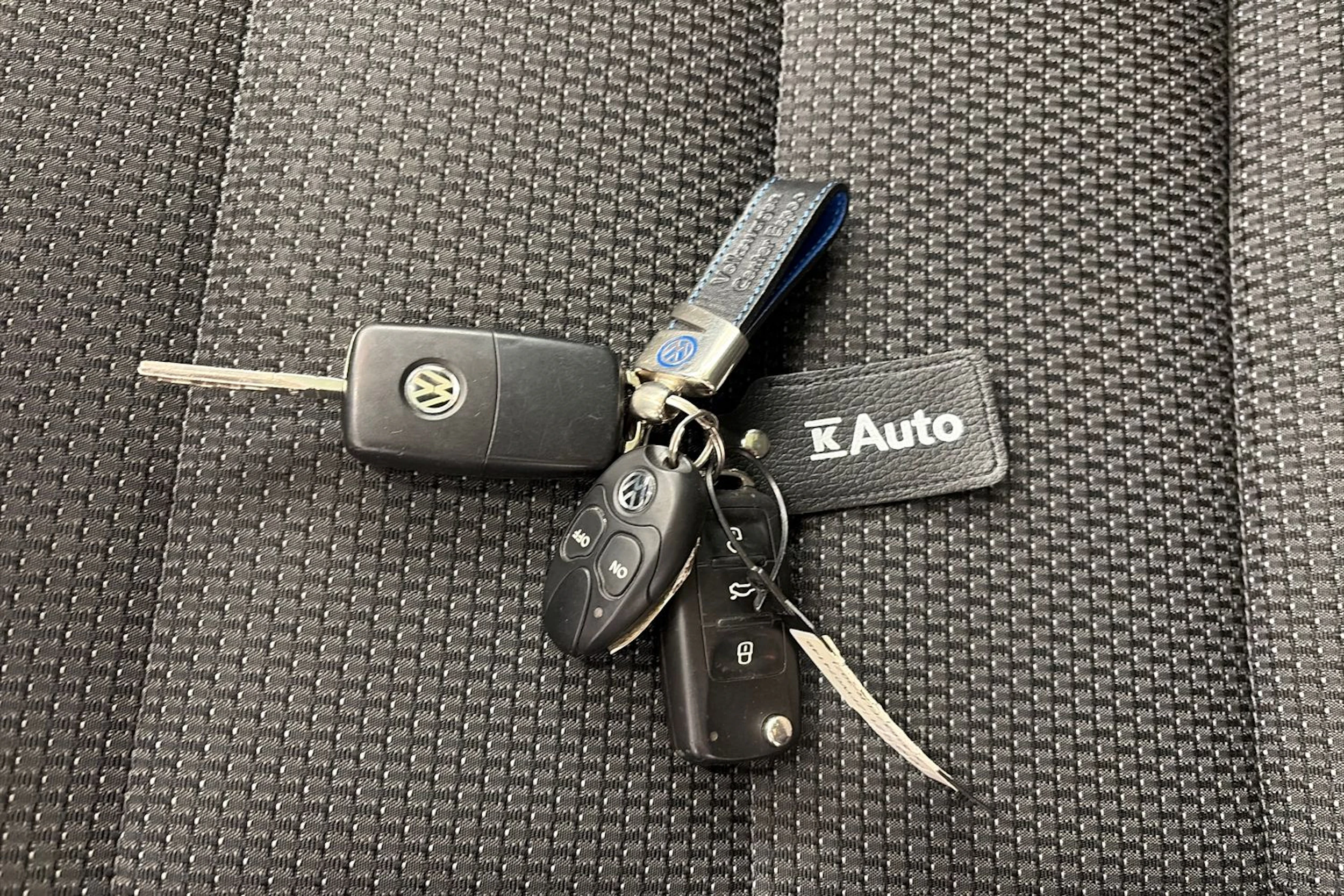 sininen Volkswagen Touran 2015 kuva 26.