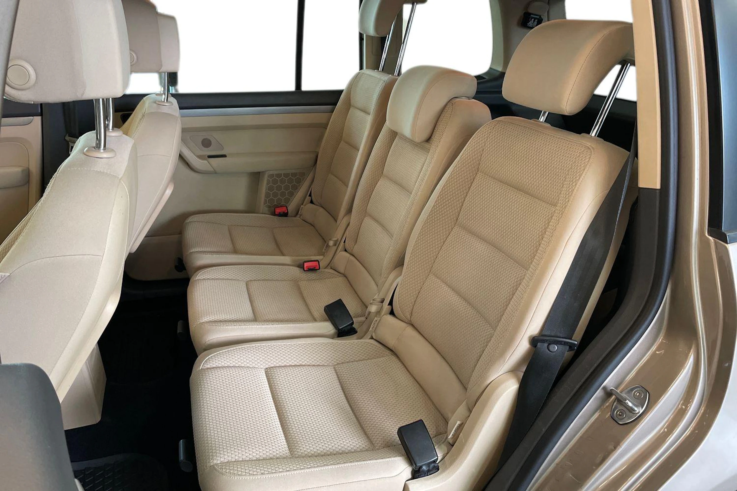 Ruskea (beige) Volkswagen TOURAN 2015 kuva 8.