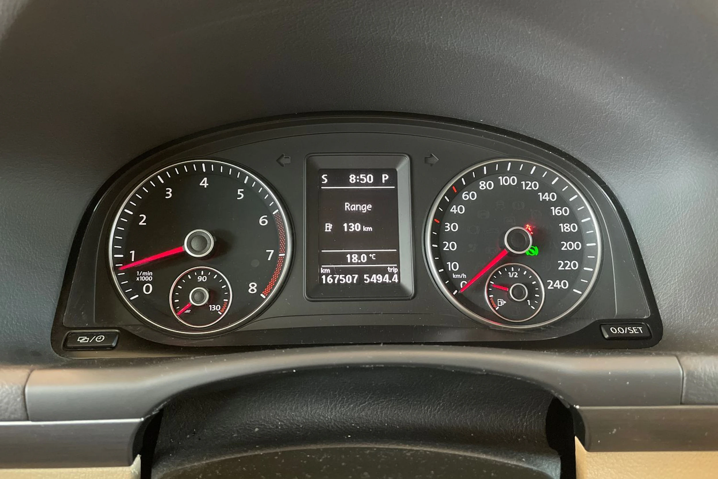 Ruskea (beige) Volkswagen TOURAN 2015 kuva 11.