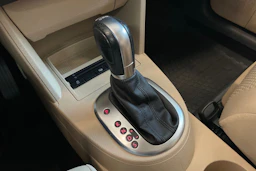 Ruskea (beige) Volkswagen TOURAN 2015 kuva 19.