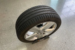 Ruskea (beige) Volkswagen TOURAN 2015 kuva 24.