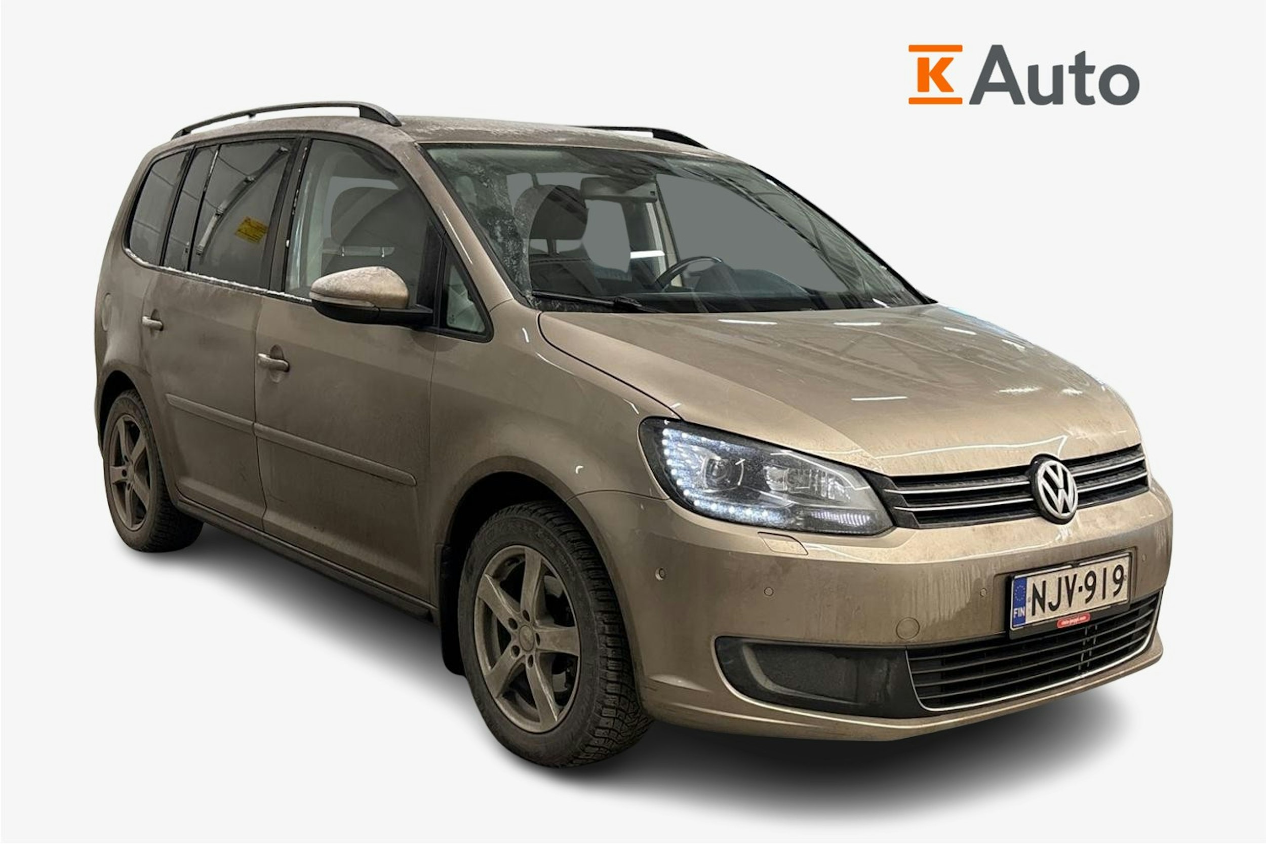 ruskea (beige) Volkswagen Touran 2015 kuva 1.