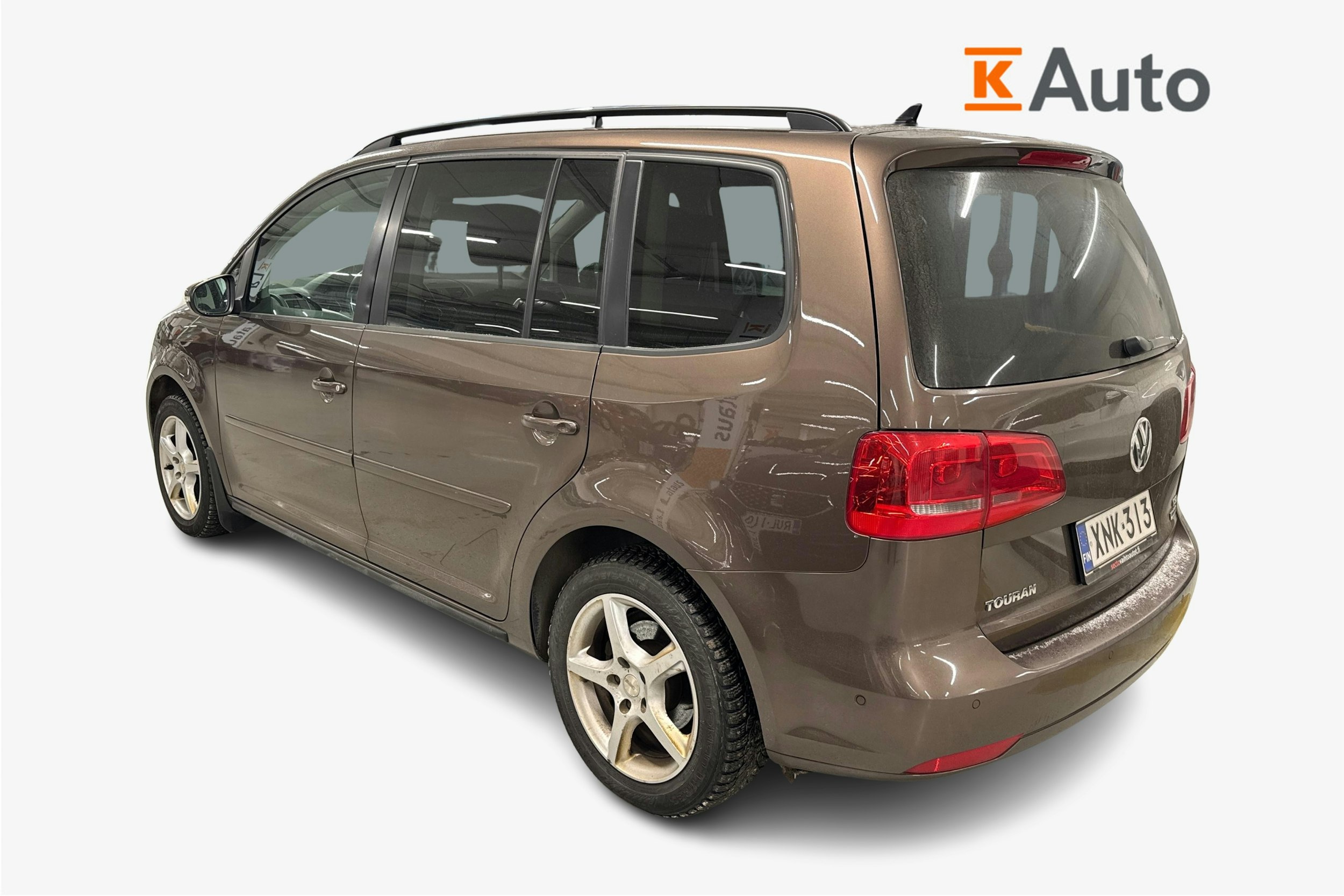 ruskea (beige) Volkswagen Touran 2015 kuva 2.