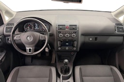 ruskea (beige) Volkswagen Touran 2015 kuva 7.