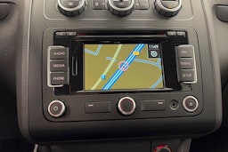 ruskea (beige) Volkswagen Touran 2015 kuva 18.