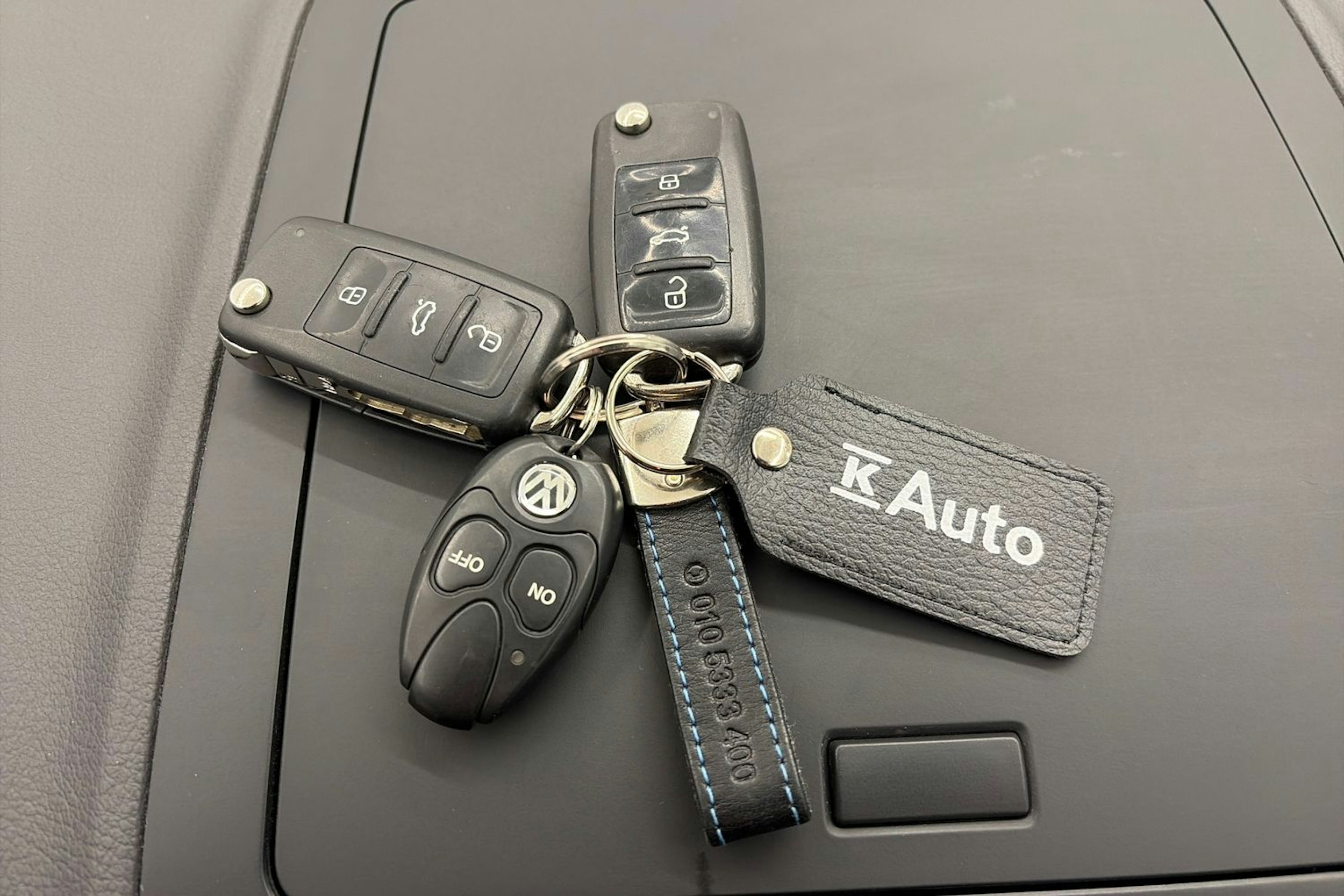 ruskea (beige) Volkswagen Touran 2015 kuva 20.