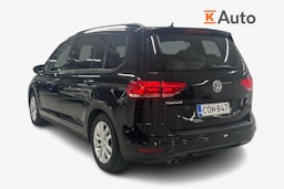 musta Volkswagen Touran 2016 kuva 2.
