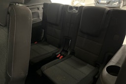 musta Volkswagen Touran 2016 kuva 11.