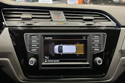 ruskea (beige) Volkswagen Touran 2016 kuva 17.