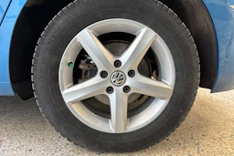 vihreä Volkswagen Touran 2016 kuva 10.