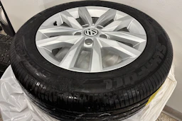 vihreä Volkswagen Touran 2016 kuva 11.
