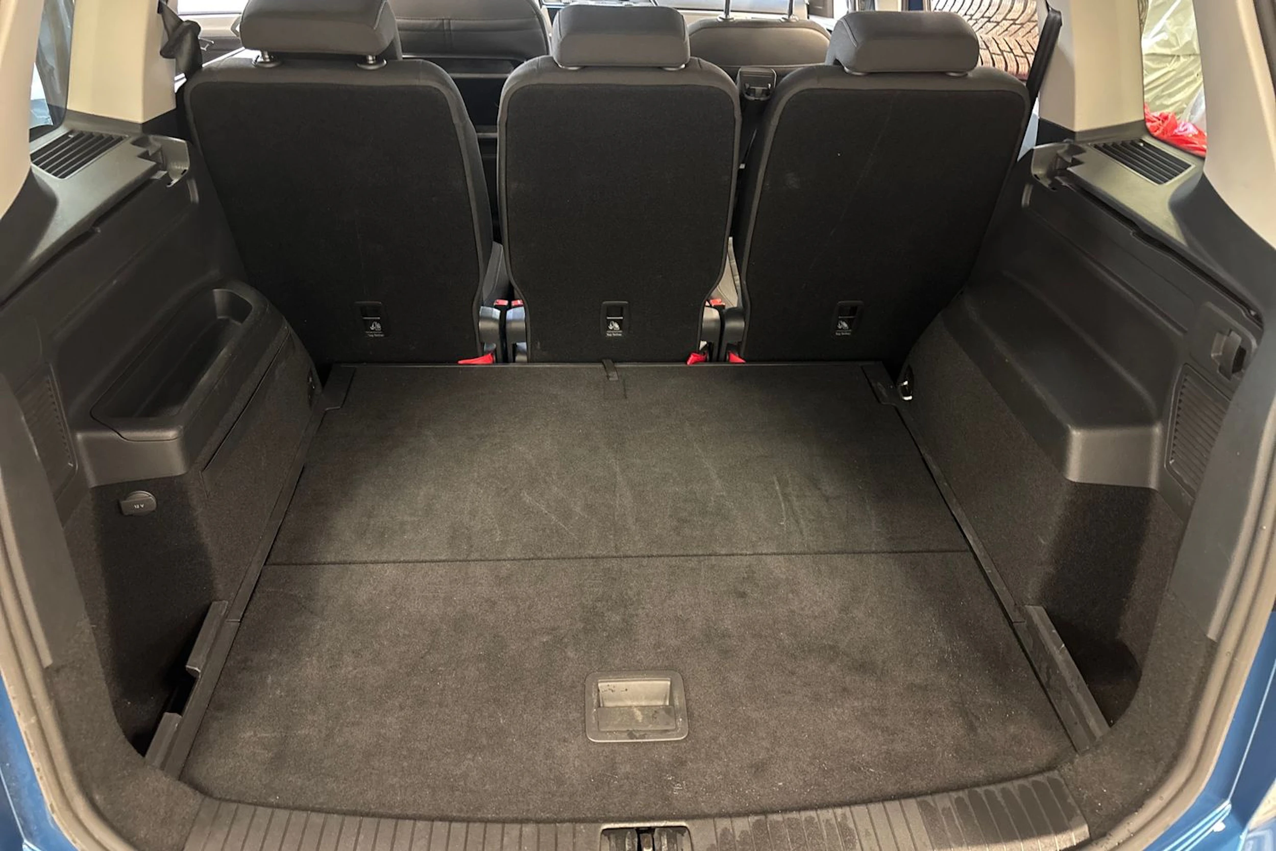 vihreä Volkswagen Touran 2016 kuva 12.