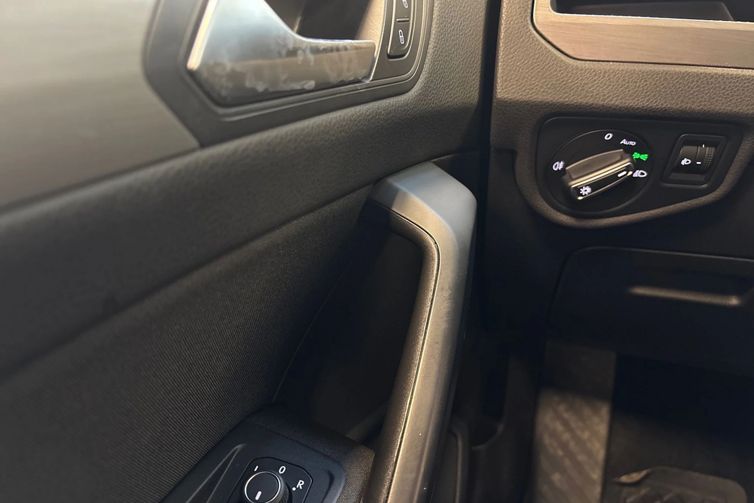 vihreä Volkswagen Touran 2016 kuva 13.