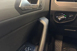 vihreä Volkswagen Touran 2016 kuva 13.