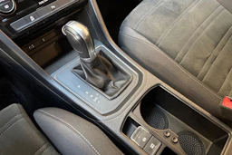 vihreä Volkswagen Touran 2016 kuva 18.