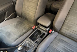vihreä Volkswagen Touran 2016 kuva 19.