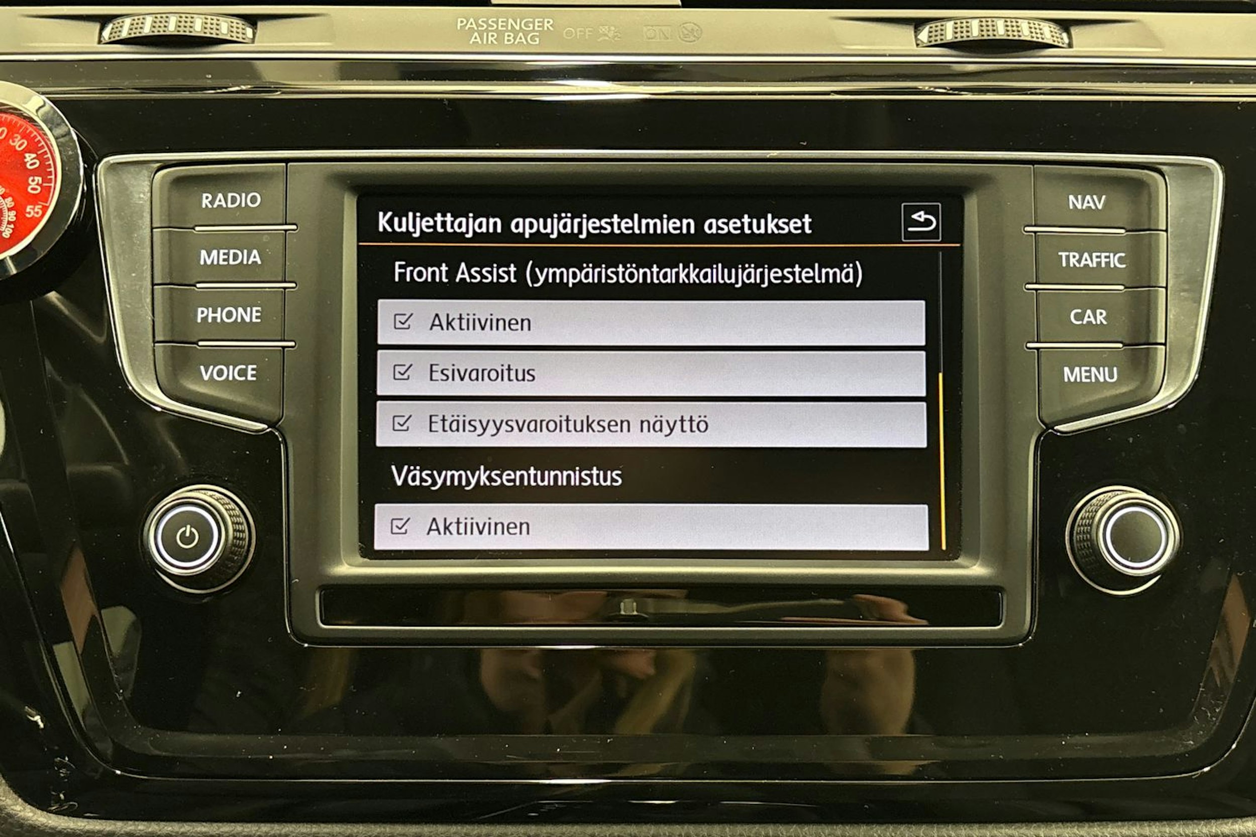 Harmaa Volkswagen TOURAN 2016 kuva 21.