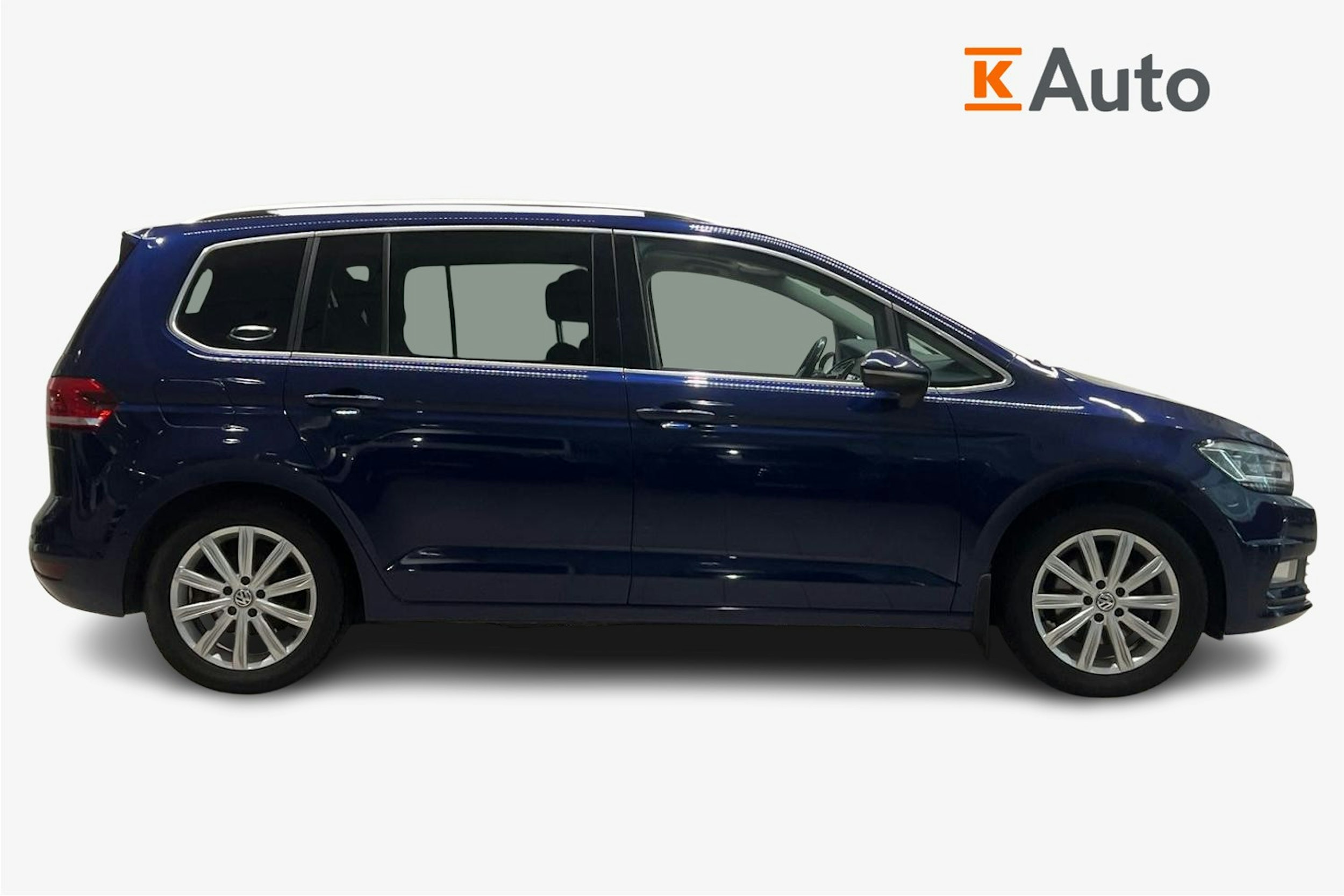 met. sininen Volkswagen Touran 2016 kuva 6.