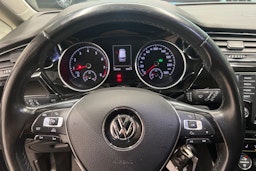 met. sininen Volkswagen Touran 2016 kuva 16.