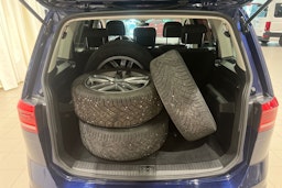 met. sininen Volkswagen Touran 2016 kuva 21.