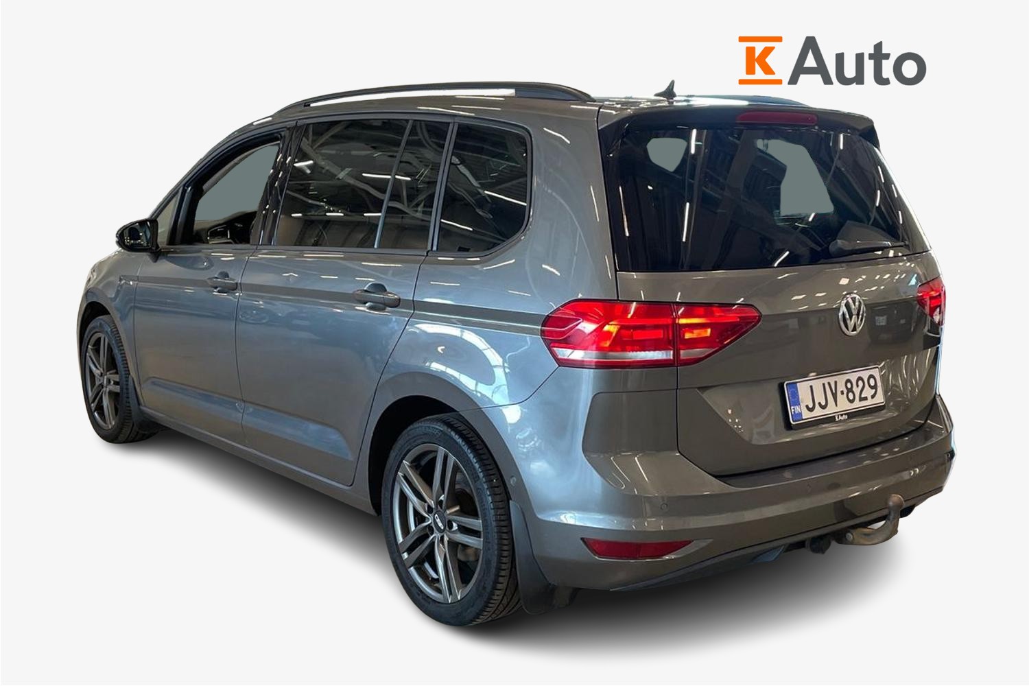 Volkswagen Touran 2016, kuva 2/3