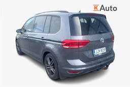 harmaa Volkswagen Touran 2016 kuva 2.