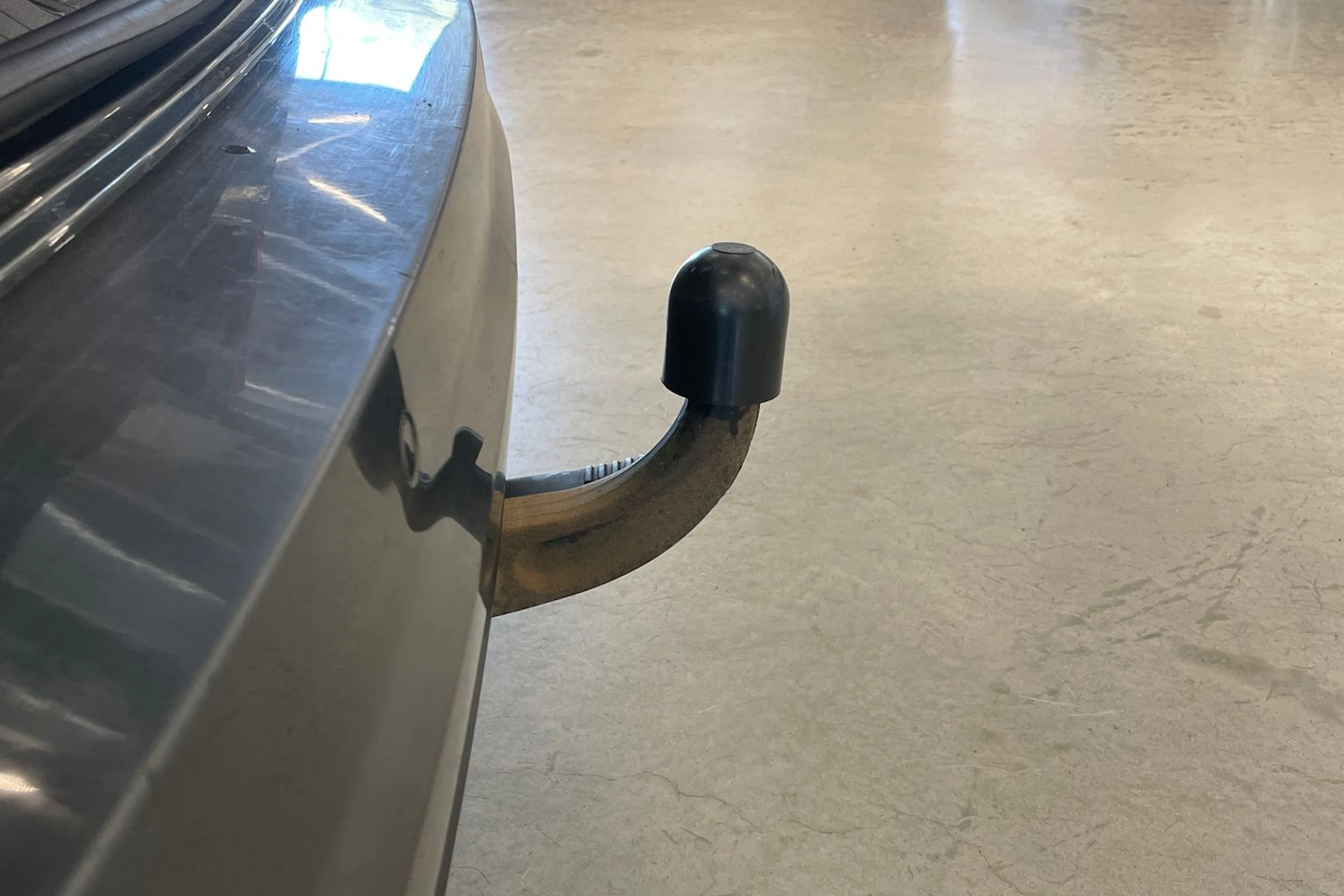 harmaa Volkswagen Touran 2016 kuva 28.