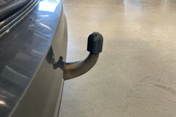 harmaa Volkswagen Touran 2016 kuva 28.