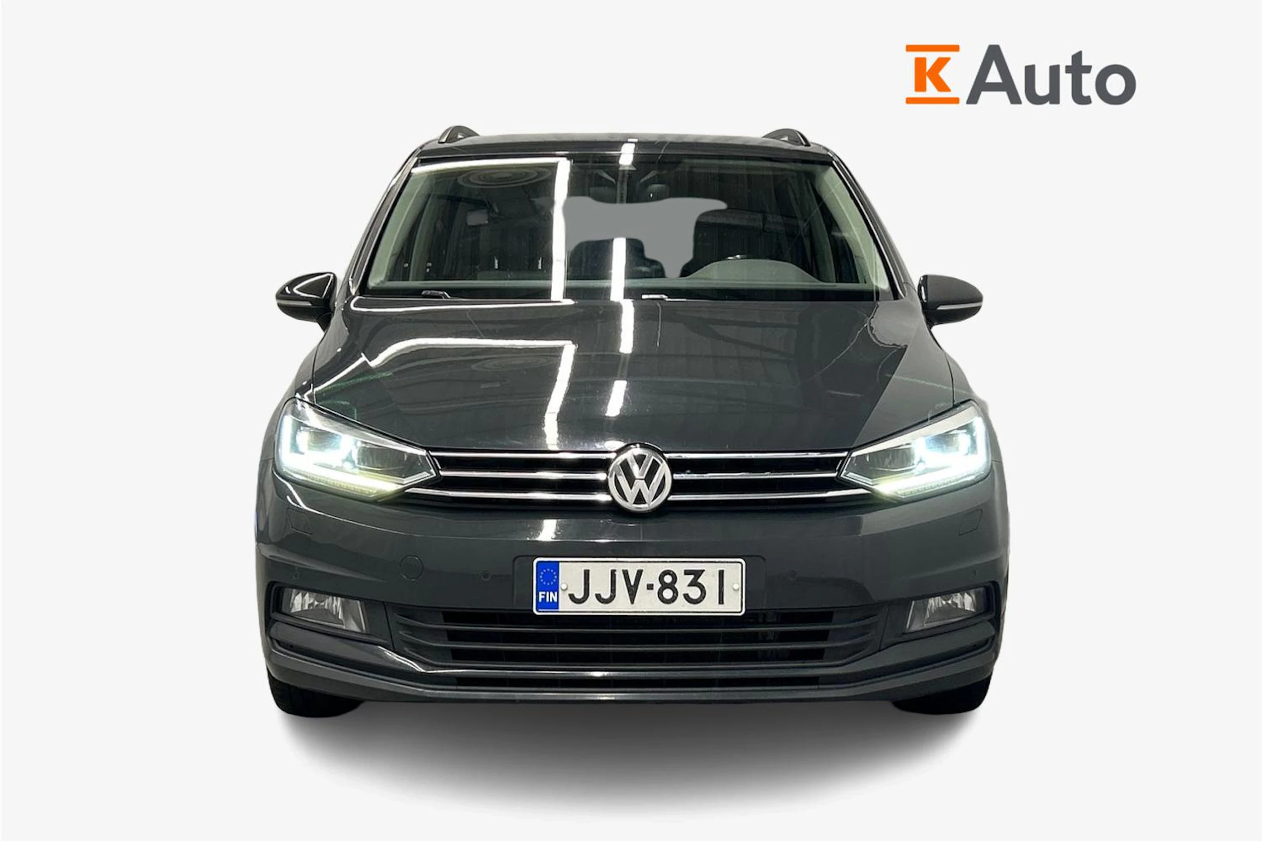 harmaa Volkswagen Touran 2016 kuva 4.