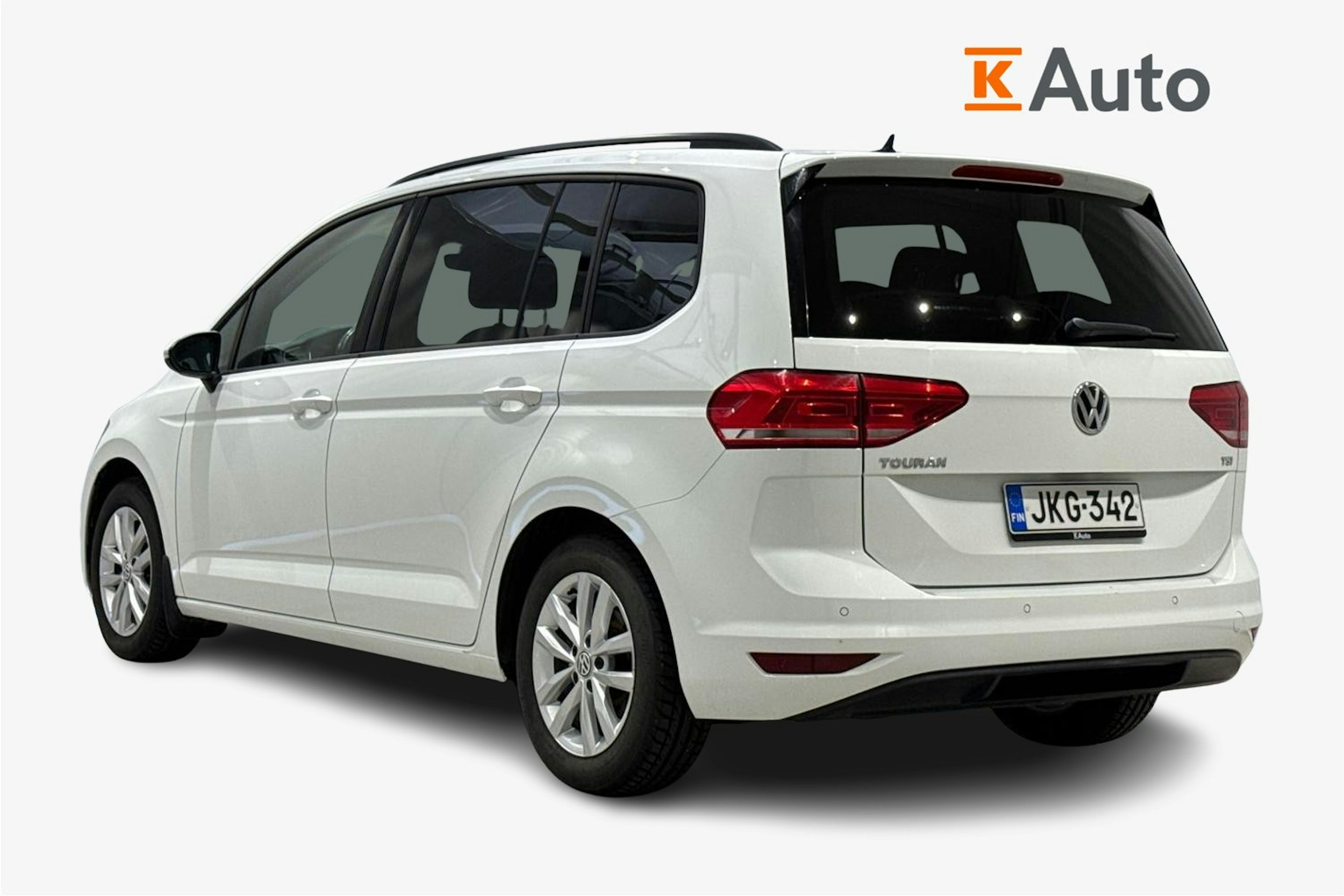 valkoinen Volkswagen Touran 2016 kuva 2.