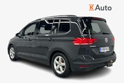 harmaa Volkswagen Touran 2016 kuva 2.