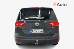 harmaa Volkswagen Touran 2016 kuva 3.