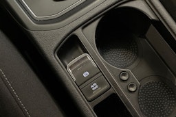 ruskea (beige) Volkswagen Touran 2016 kuva 19.