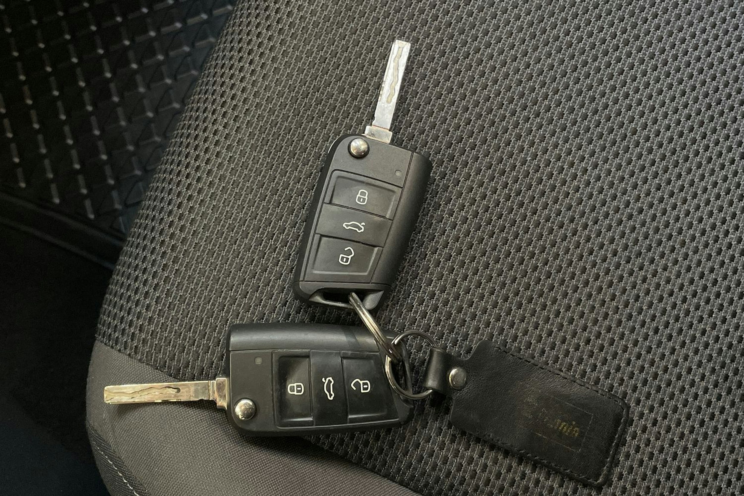 ruskea (beige) Volkswagen Touran 2016 kuva 23.