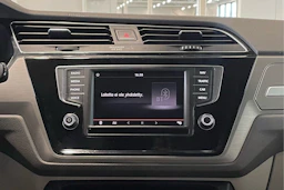 ruskea (beige) Volkswagen Touran 2016 kuva 16.