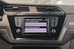 ruskea (beige) Volkswagen Touran 2016 kuva 19.