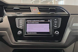 ruskea (beige) Volkswagen Touran 2016 kuva 20.