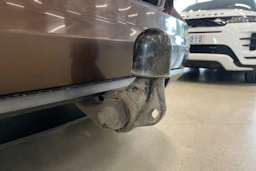 ruskea (beige) Volkswagen Touran 2016 kuva 32.