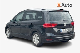 musta Volkswagen Touran 2016 kuva 2.