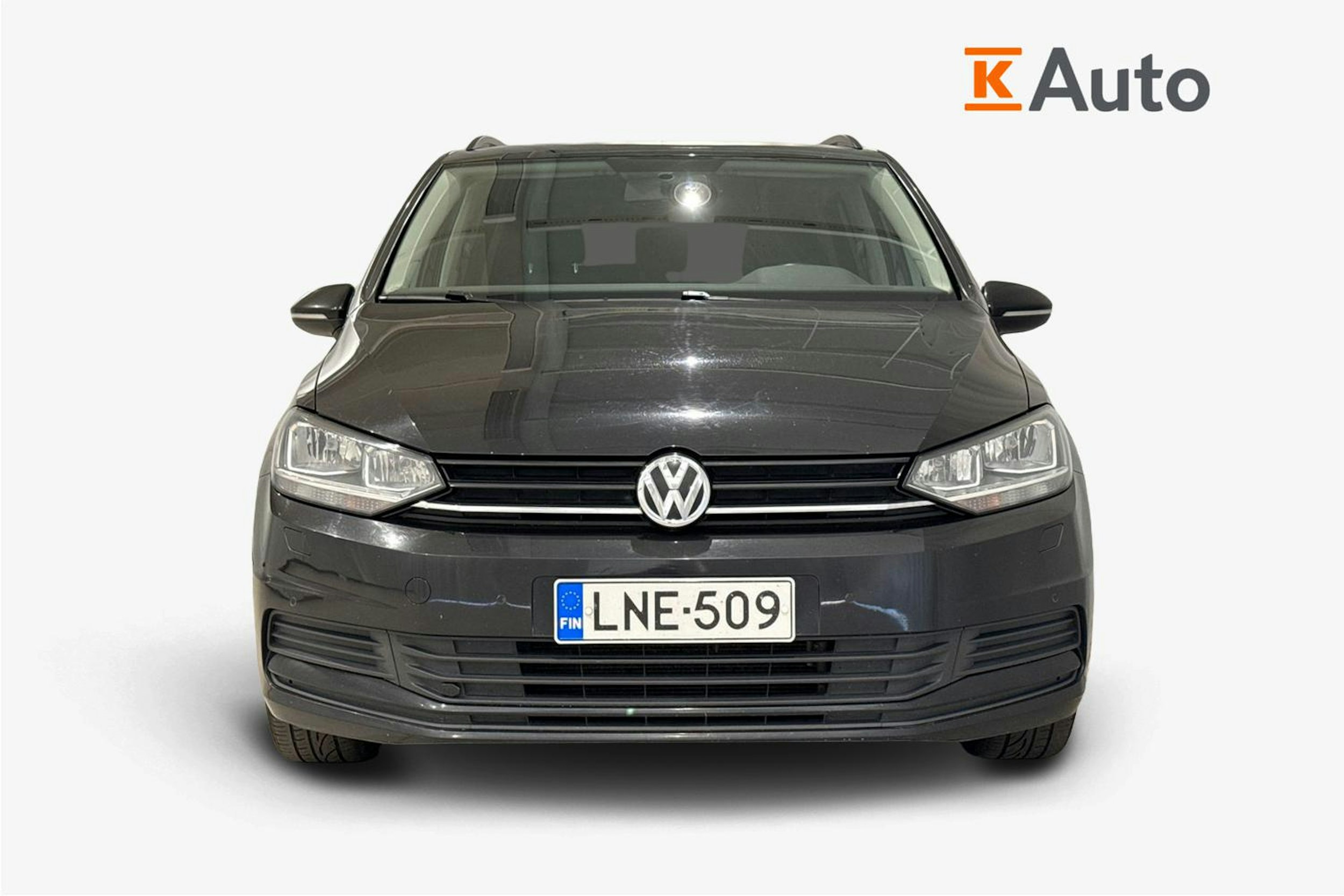 musta Volkswagen Touran 2016 kuva 5.