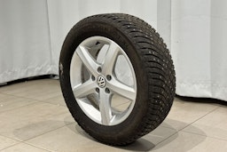 musta Volkswagen Touran 2016 kuva 14.