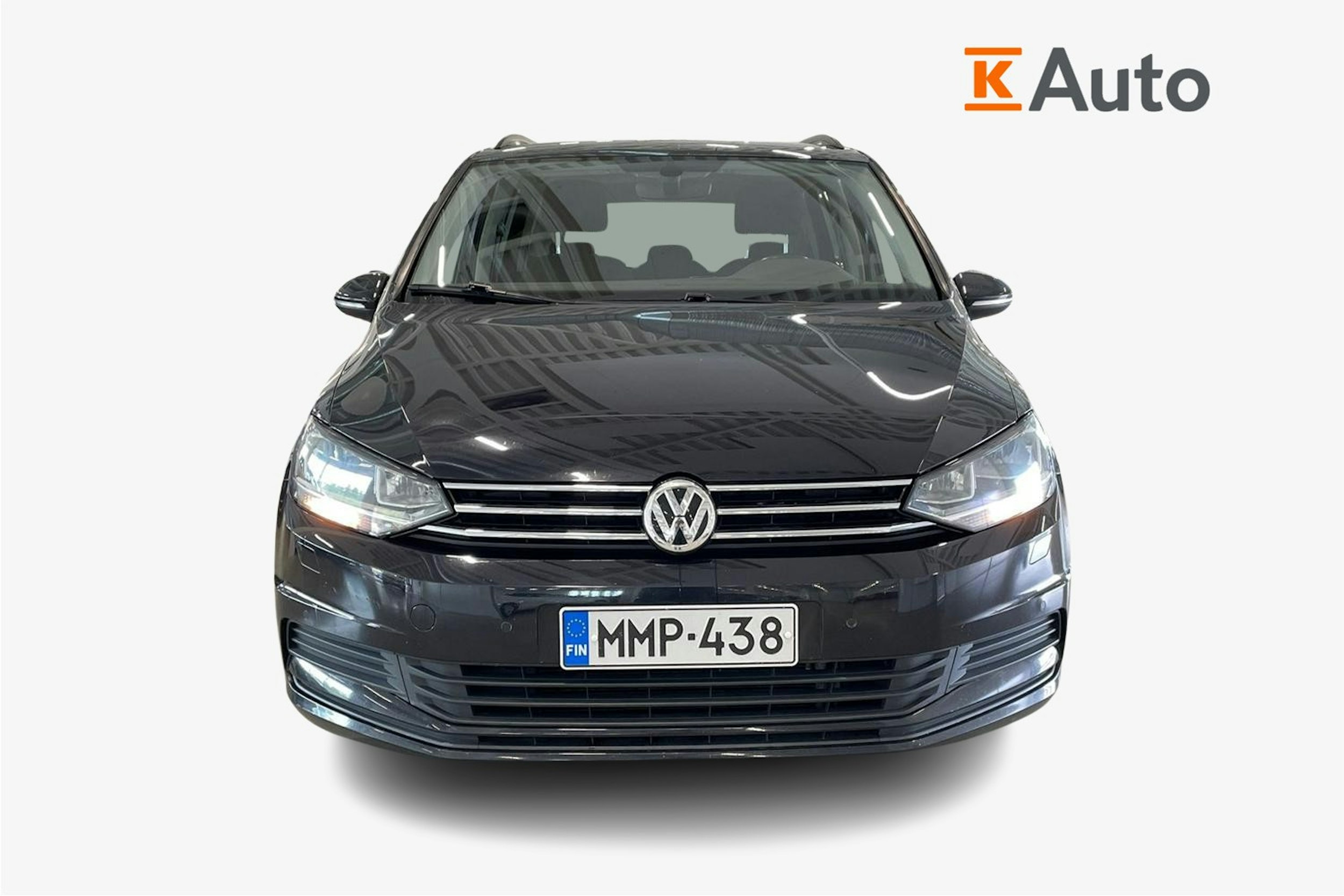 musta Volkswagen Touran 2016 kuva 5.