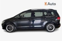 musta Volkswagen Touran 2016 kuva 6.