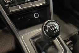 musta Volkswagen Touran 2016 kuva 27.