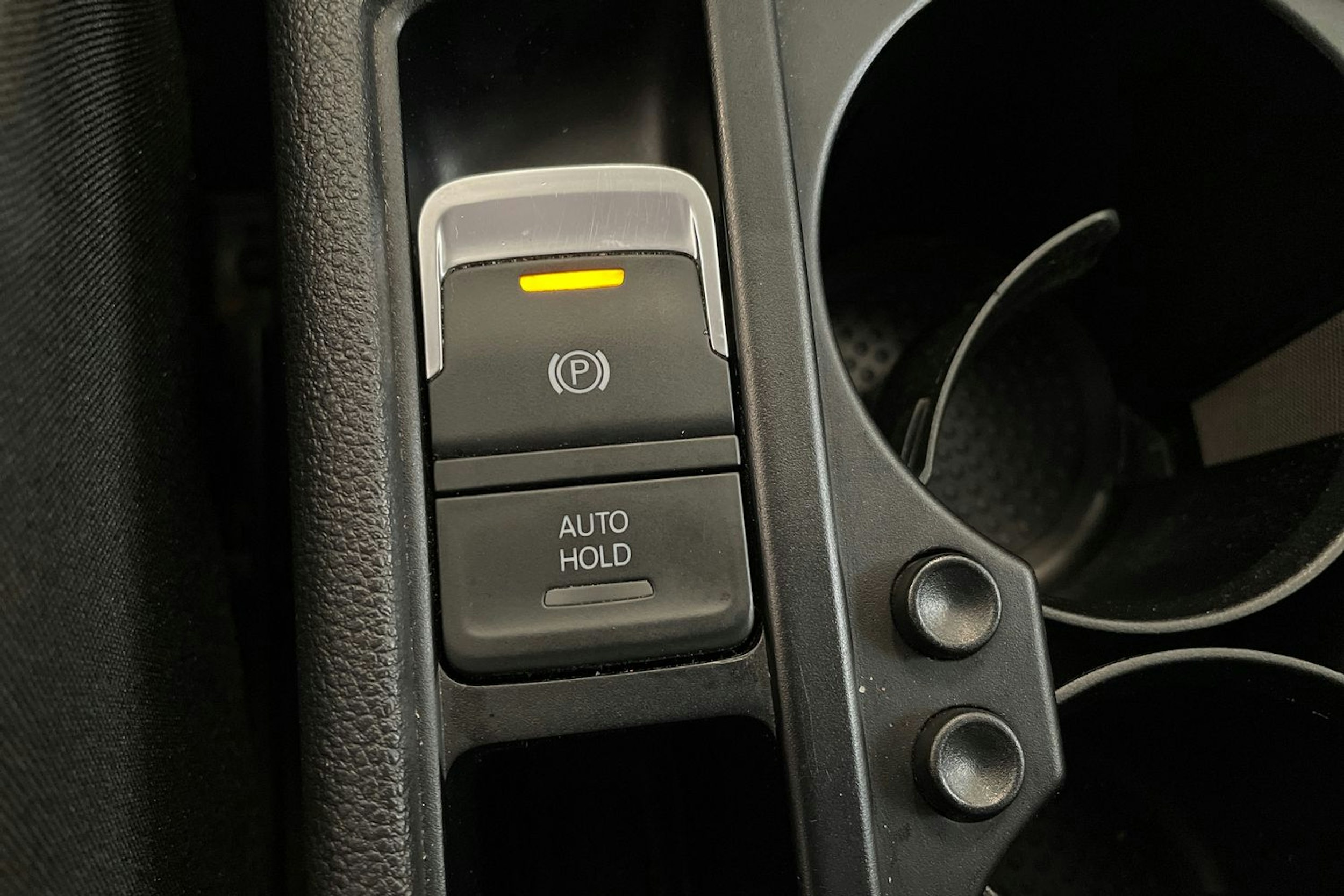 musta Volkswagen Touran 2016 kuva 28.