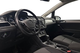 Ruskea (beige) Volkswagen TOURAN 2016 kuva 7.