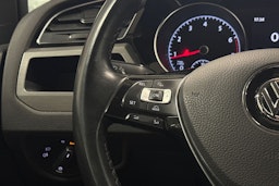 Ruskea (beige) Volkswagen TOURAN 2016 kuva 15.