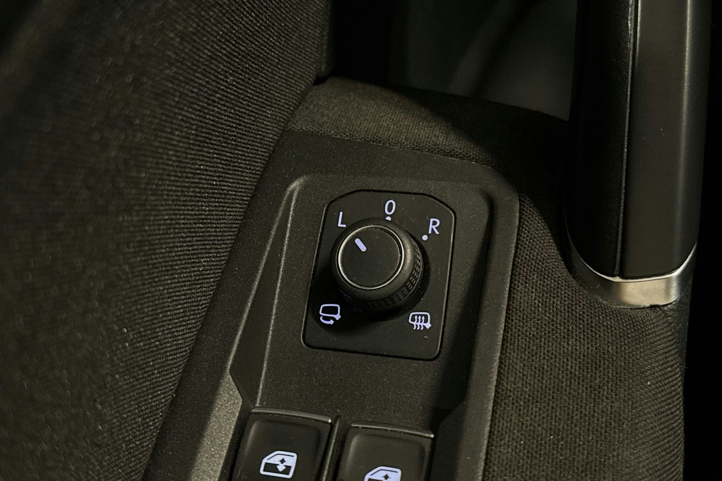 Ruskea (beige) Volkswagen TOURAN 2016 kuva 19.