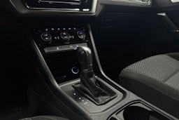 Ruskea (beige) Volkswagen TOURAN 2016 kuva 21.