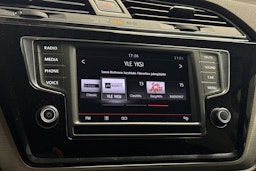 Ruskea (beige) Volkswagen TOURAN 2016 kuva 25.